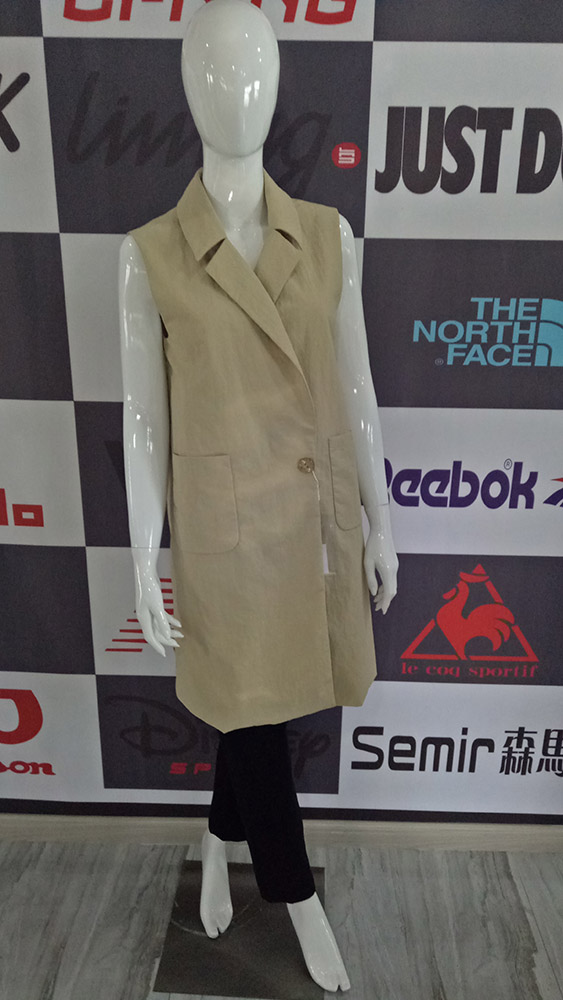 女士无袖风衣